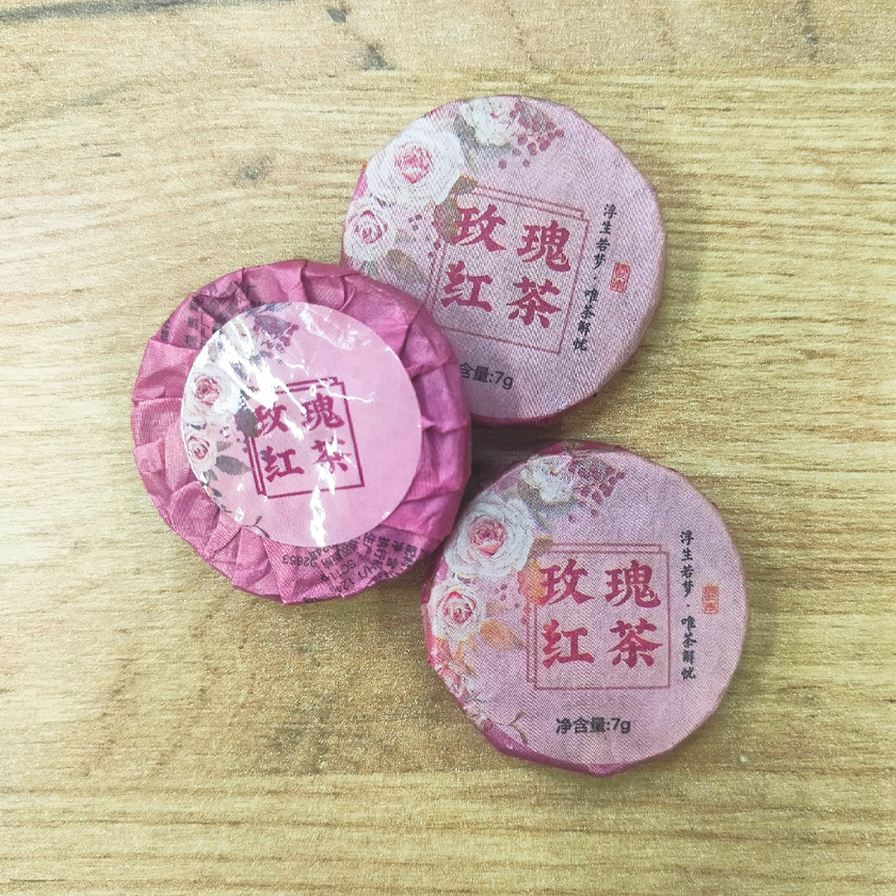 Красный чай с розой (玫瑰红茶)